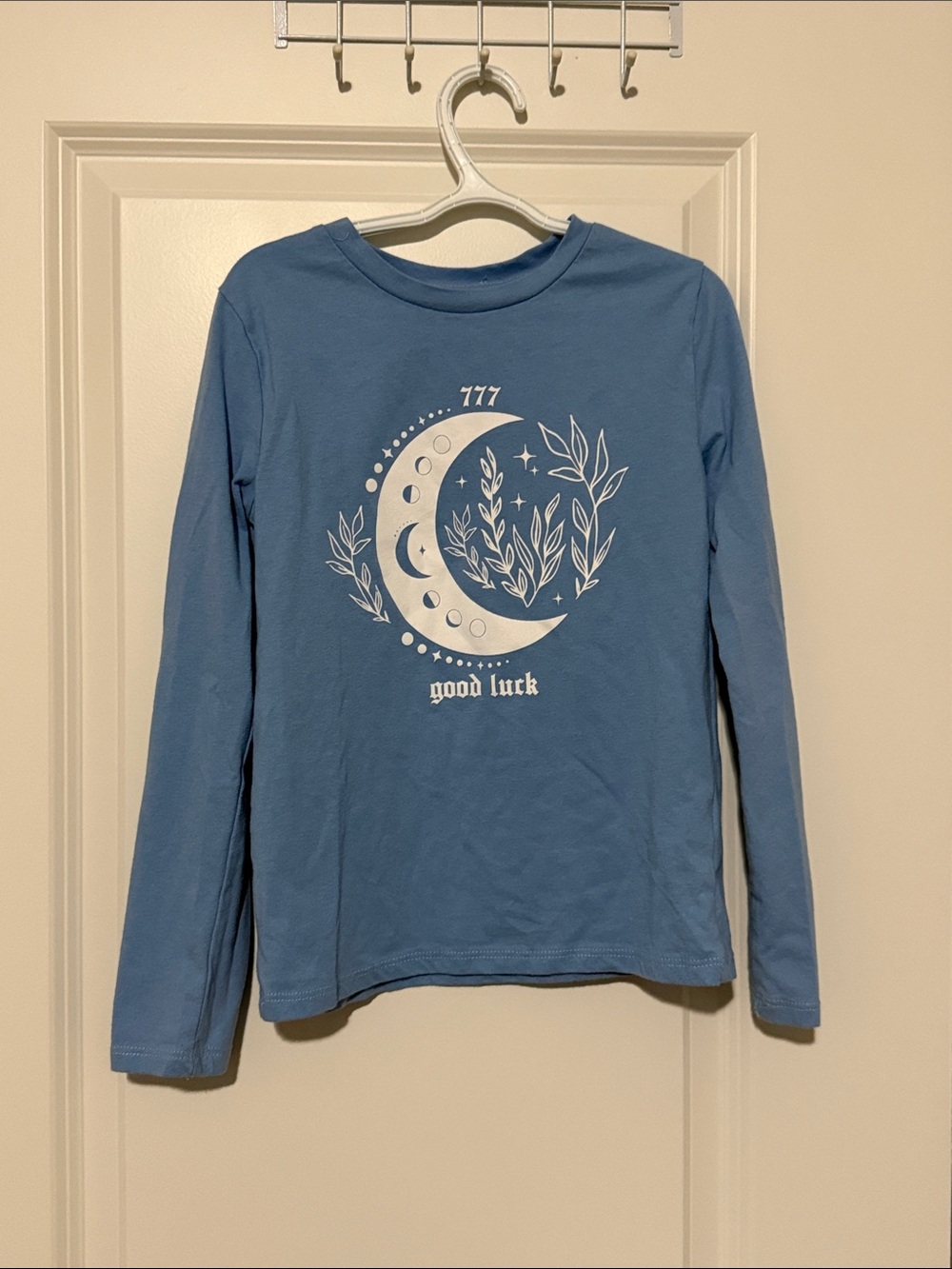 Good Luck Moon Graphic Long-Sleeve Tee - Blue
